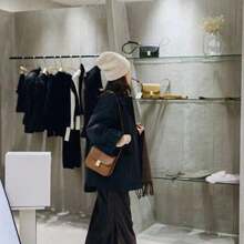 SR French Niche Design Women's Bag, Small Square Shoulder Bag Made Of High-Quality Cowhide Leather, Stylish And Elegant Accessory, Perfect For Everyday Use And Special Occasions. - màu nâu - Xem 3