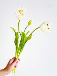 3支逼真郁金香，高品质，沙特阿拉伯热门产品，适用于酒店、办公室、家居装饰、婚礼花束、餐桌装饰、情人节、生日礼物、毕业典礼、返校季、房间装饰、学习用品等。