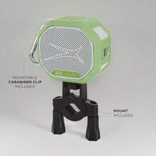 altavoz magnético Bluetooth, impermeable IP67, portátil, emparejamiento inalámbrico verdadero, carga rápida USB-C, batería de 400 mAh, asistente de voz - Verde deportivo/blanco - Ver 3