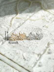 2pcs Pearl Flower Design Clip-On Earrings, Copper Cubic Zirconia Fashionable Clip Earrings For Women, Suitable For Daily Wear