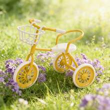 1:12 Handmade Wrought Iron Mini Tricycle Model, Wheels Rotate, No Electricity Required. Suitable For Miniature Landscape Photography, Scene Setting And Mini House Furniture Decoration. Lacquered Finish Ensures Durable And Wear-Resistant. A Versatile Holiday Gift.
