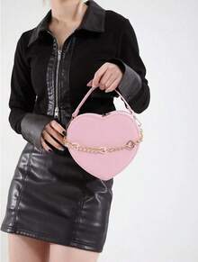 Pink Heart-Shaped Crossbody Bag, Local Delivery Inspired Designer Handbags, Luxury Bags For Women, Sweet Matte Finish Hand Bag With Heart Chain Decor, Elegant Valentine's Day Gift, Perfect For Spring Summer, Travel Essential, College Essentials, Bridal Shower Party Favors, Wedding Favors For Guests - 粉色 - 查看 2