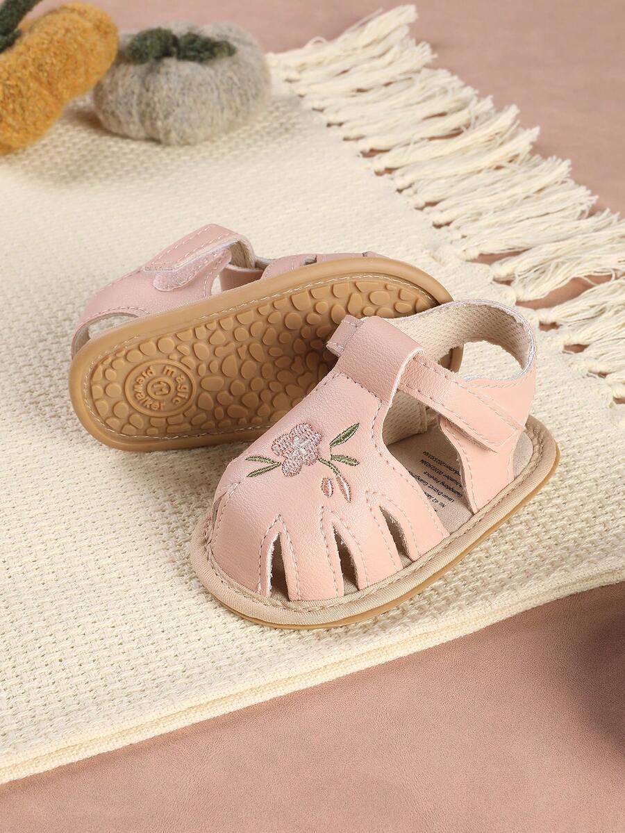 1双时尚百搭刺绣花朵凉鞋，软底学步鞋，适合婴幼儿，可用于派对和节日场合