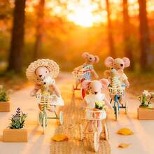 1:12 Handmade Wrought Iron Mini Tricycle Model, Wheels Rotate, No Electricity Required. Suitable For Miniature Landscape Photography, Scene Setting And Mini House Furniture Decoration. Lacquered Finish Ensures Durable And Wear-Resistant. A Versatile Holiday Gift.