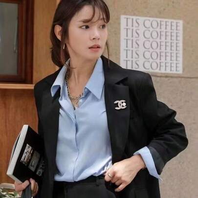 Korean High-End Rhinestone Letter Women's Brooch, Cute Accessory, Suitable For Girls, Gift, Brooch, Valentine's Day Brooch, Eid Gift, Christmas Gift Packaging And Decoration, Clothing Decoration