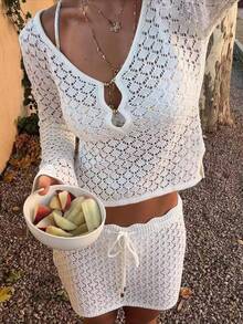 MORI 2026 春夏新款女士白色圆领长袖露脐上衣和修身迷你裙针织两件套，针织面料，系带设计，美式甜美风，优雅迷人，适合浪漫约会、休闲简约风、海岛度假、海滩假期、时尚派对、艺术展览等场合。 - 白色 - 查看 2