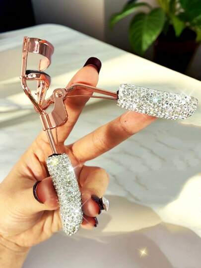 1pc High-Quality Eyelash Curler With Sparkling Rhinestones, Wide Angle Curl & Long Lasting, Portable Makeup Tool, Suitable As Cosmetic Gift, Random Color