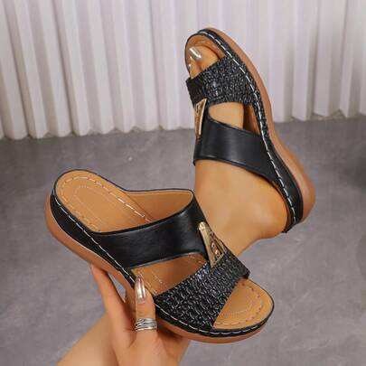 2026 Plus Size Women Summer New Thick Sole Strap Sandals, Beach Slippers