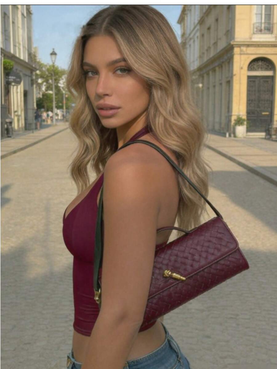 This Women's Vintage Woven Textured Handbag In Angolan Red Features A Retro Flap Design And Large Capacity. It's A Clutch, Tote, Or Shoulder Bag Suitable For Evening Wear, Everyday Occasions, And Parties. Perfect For Pairing With Festive Party Dresses, Evening Gowns, And Sequined Dresses, It's Ideal For Parties, Weddings, Dances, Banquets, And Other Events. - 酒紅色 - 查看 1