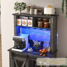 31.5" Farmhouse Coffee & Wine Bar Cabinet With LED Light, Sliding Barn Door & 2 Storage Hutches - 深色鄉村橡木 - 查看 4