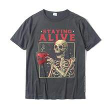 Staying Alive Skeleton Drink Coffee Funny Skeleton Skull T-Shirt Cotton Mens T Shirt Custom Tops Shirt Designer Birthday - 黑色 - 查看 11