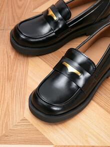 Women's Loafers, Round Toe Metal Buckle Flat Shoes, Outdoor Retro Women's Shoes, Casual College Style Shoes - Black - View 7