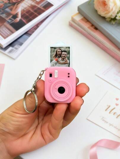 Personalized 3D Printed Photo Keychain, Customized Camera Keychain, Couples Keychain, Memorial Keychain - Fashionable, Colorful, Minimalist And Unique Personalized Custom Gifts, Ideal For Christmas Gifts, Valentine's Day Gifts, DIY Birthday Gifts, Anniversary Gifts, Couples Gifts, Mother's Day Gifts, Wedding Gifts, Bridesmaid Gifts, Party Favors, New Year Gifts, Best Friend Gifts And Personalized Souvenirs.