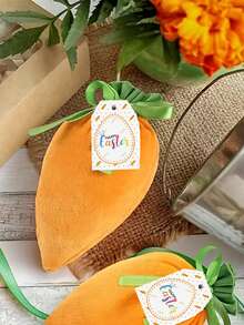 Bộ 15 túi quà hình củ cà rốt cho lễ Phục Sinh, bao gồm 1 túi dây rút bằng vải nhung hình củ cà rốt và 1 túi có thẻ chúc mừng lễ Phục Sinh, thích hợp để đựng kẹo và đồ trang trí giỏ quà Phục Sinh, món quà lý tưởng cho tiệc sinh nhật mùa xuân. - Mô hình B - Xem 4