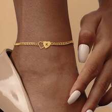 金黃色雙心鏤空字母