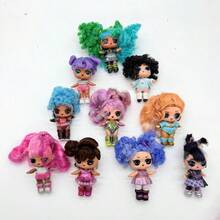 2 件全新精致 LOL SURPRISE 原创植发 DIY 随机娃娃系列玩具 - PVC 材质，高 8 厘米，是生日礼物、节日礼物和桌面摆件的完美之选。 - 彩色 - 查看 1