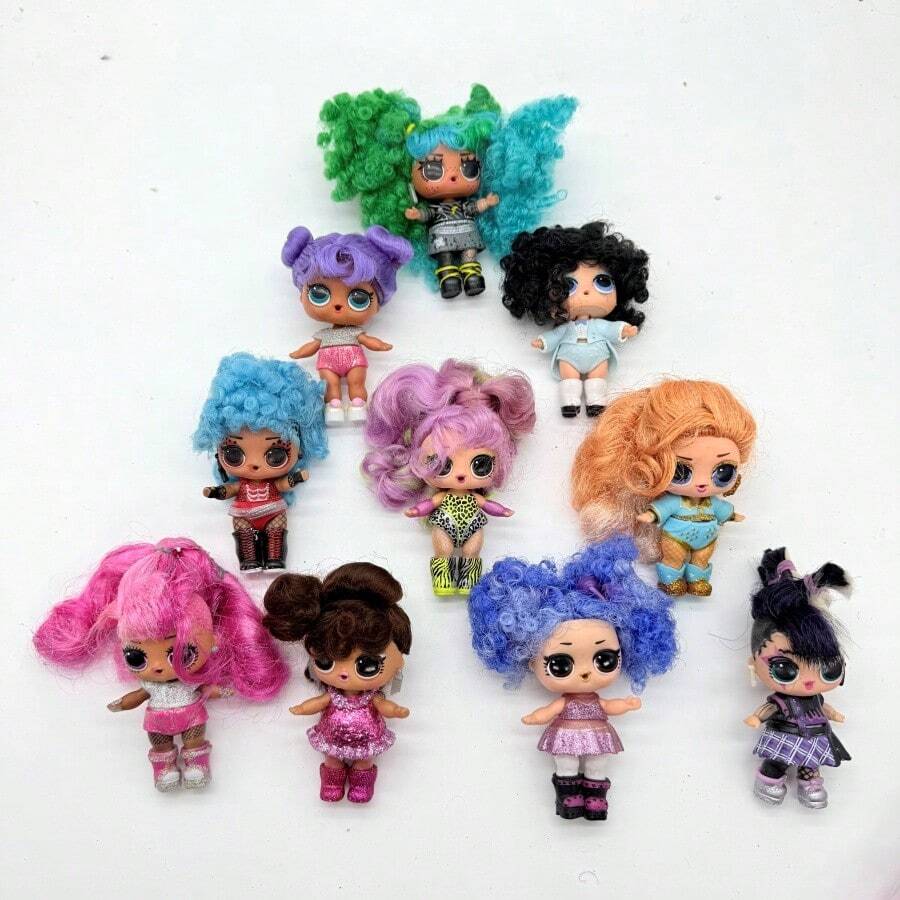 2 件全新精致 LOL SURPRISE 原创植发 DIY 随机娃娃系列玩具 - PVC 材质，高 8 厘米，是生日礼物、节日礼物和桌面摆件的完美之选。 - 彩色 - 查看 1
