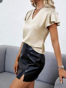 Blouse en satin élégante grande taille, convenant pour les déplacements quotidiens, les fêtes de vacances et les rassemblements du Nouvel An de l'Année du Cheval 2026 - Nude - Voir 5