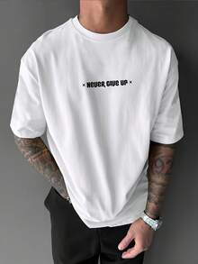 Men's Streetwear T-Shirt With Graphic Print - "Never Give Up" Featuring Wing And Skull Design, Loose Fit, Casual Short Sleeve, Light Beige Summer Top, Machine Washable, Motivational Clothing | T-Shirt With Back Print | Durable Casual Apparel - 白色 - 查看 2