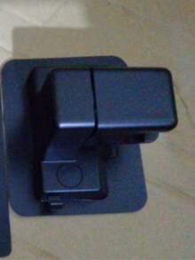 1pc No Drill Bathroom Handheld Shower Head Holder, Wall Mounted With Adjustable Base, Suitable For Handheld Shower. Please Clean And Keep The Surface Dry Before Pasting. Peel Off The Protective Film On The Back, Paste It On The Surface, And Press Firmly To Remove Air. It Is Recommended To Wait 24 Hours For It To Be More Stable And Reliable.