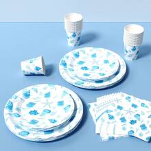 1 Juego de platos, servilletas y vasos desechables con diseño de conchas de mar en color azul claro, sirve para 8 invitados, adecuado para cumpleaños, bodas, fiestas y picnics familiares - Multicolor - Ver 5