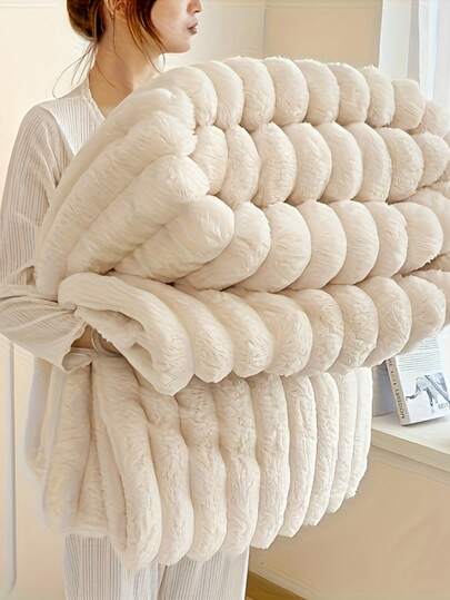 Striped Flannel Fleece BlanketUltra-Soft, Lightweight, White Blanket, Throw/Twin/King Sizes, ClassicStripe Pattern, Multi-Color, Ldeal For BedCouch, Travel, Camping, Al Seasons, Home Bedroom Decor, Gift Ldea.Cozyvibes