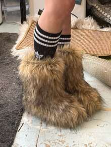 Women's Winter Furry Snow Boots For Women Fuzzy Fluffy Round Toe Suede Booties Flat Heel Slip On Outdoor Indoor Shoes EdgyElongate Fashion Warm Fluffy Christmas Shoes - 棕色 - 查看 6