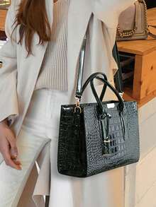 1pc Women's PU Leather Square Bag Shoulder Bag Tote Bag Handbag With Adjustable Strap Scratch Resistant And Wear-Resistant Pouch For Passport Money ID Card Credit Card Lightweight For Commute/Commuting Suitable For Shopping, Commuting, Work, Dating, Shopping, Daily Travel Fashion Solid Color - Black - View 2