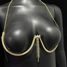 1件新款蝴蝶流苏水晶装饰身体链，时尚夜店装扮