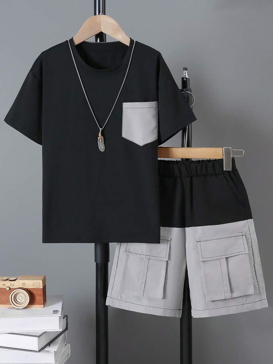 2 Stücke Jungen Lässig Kontrast Farbe Tasche Kurzarm T-Shirt und Kontrast Farbe Patchwork Cargo Shorts Set, Frühling/Sommer - Schwarz - Übersicht 1