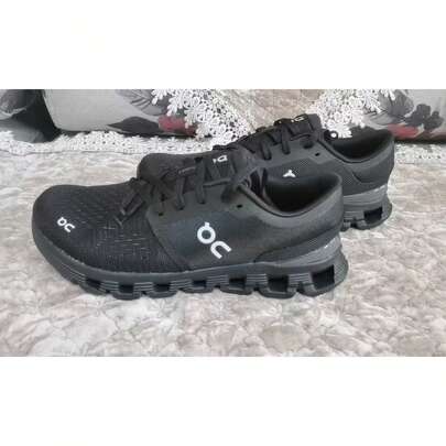  时尚休闲跑步鞋，On Cloud X 4，舒适缓震，低帮厚底