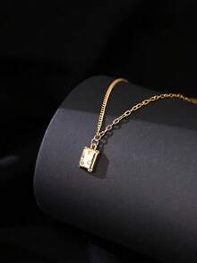 1 buah Kalung Liontin Persegi Minimalis Bertatahkan Zirkonia Kubik dengan Hiasan Tembaga untuk Wanita, Cocok untuk Pakaian Sehari-hari - Yellow Gold - View 4