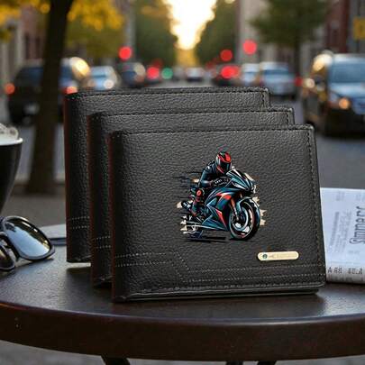 1个[2D平面印刷]男士短款钱包，印有酷炫的摩托车骑行图案，个性化摩托车风格设计，小巧实用，适合日常通勤、骑行爱好者，可作卡包、钱包、零钱包使用。