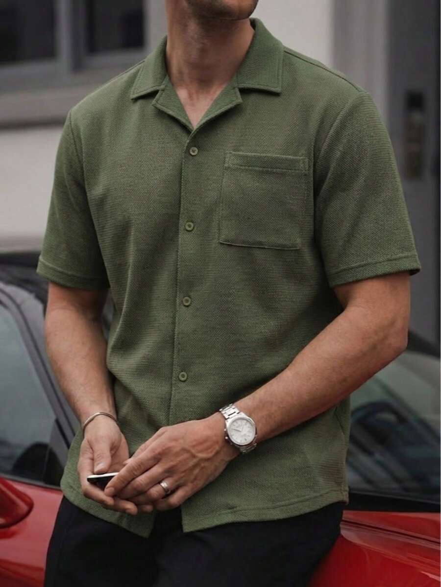 LOOKUN 纯色复古风男士 Polo 衫，时尚优雅商务休闲度假宽松版型纽扣半开襟翻领上衣，LOOKUN 春夏款 - 軍綠色 - 查看 1