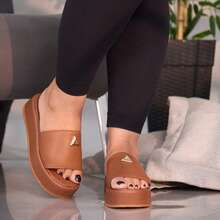 Women's Platform Sandal | Comfortable Flat Model - Rust Brown - View 2