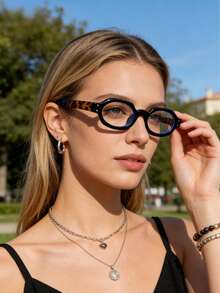 Un nuevo par de gafas ovaladas de montura pequeña, portátiles y para uso al aire libre, de estilo hongkonés, de alta gama, adecuadas para el trabajo de oficina, el uso de computadoras, teléfonos móviles y para e-sports. - transparente - Ver 7