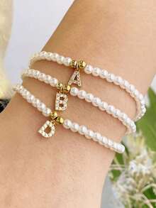 甜美珍珠字母串珠手链，女孩专属个性化时尚手链，送给她的礼物 - 均碼 - 查看 3