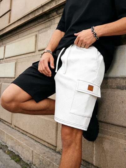 Quần short kaki nam phong cách đường phố, họa tiết dệt nổi, quần short dây rút thoải mái cho mùa hè, chất liệu thoáng khí dễ chịu, phù hợp cho mặc hàng ngày, du lịch và hoạt động ngoài trời.