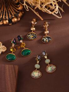 1 Pair Vintage Metal Stone Oval Floral Fashion Earrings, Versatile For Daily Wear - Gold - View 1