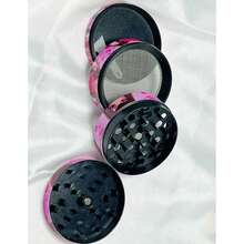 1个卡通女孩4层便携式香料研磨器，金属厨房工具，方便研磨、碾碎和磨碎 - 彩色 - 查看 4