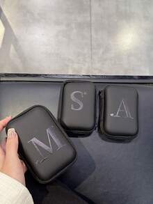 1 Peça Bolsa de Armazenamento de Cabo de Dados com Zíper Preto, Padrão Impresso UV de Coração Preto e 26 Letras Maiúsculas, Organizador Portátil para Cabos, Carregadores, Fones de Ouvido, Etc., Bolsa Essencial para Viagem - Multicolorido - Visão 1