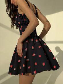 Women's Strawberry Print Sexy Cute Elegant Sleeveless Lantern Mini Dress Skirt, Suitable For Daily Outings, Dates, Commuting, Holidays, Parties, Street Photography And Various Occasions - Black - View 3