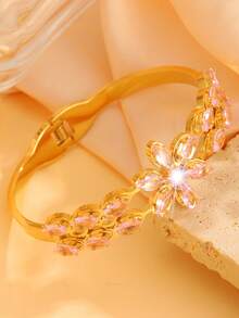 A Stylish Zirconia-Studded Stainless Steel Bracelet, Unisex, Suitable For Daily Wear And Parties, Elegant For Everyday Use Or As A Gift Jewelry - Multicolor - View 5