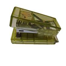 一套订书机，包含订书机和订书钉，经典设计，适合办公室和书房使用。 - 彩色 - 查看 3