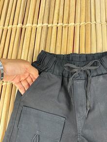 KIT COM 3 BERMUDAS INFANTIL DE SARJA MENINOS PEDRINHO/ BERMUDA CARGO/ CÓS ELÁSTICO - Multicolorido - Visão 5