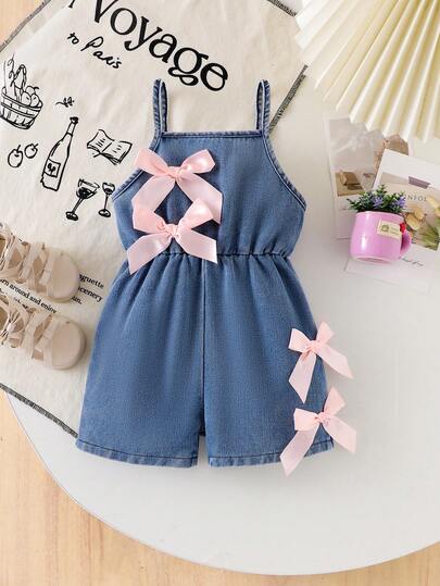 女婴休闲简约3D蝴蝶结装饰腰部可调节吊带牛仔连体衣