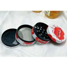 1个卡通红唇四层锌合金香料研磨器，50毫米 - 厨房用品和礼品之选，香料研磨器 - 彩色 - 查看 4