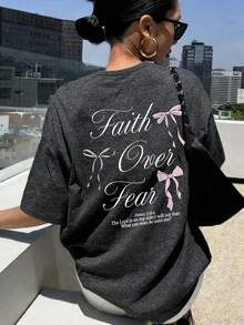 Camiseta de verano para mujer talla grande, camiseta con estampado de eslogan y lazo, vestido para tienda de resort de la isla de Ibiza, trabajo, graduación, playa - Gris Oscuro - Ver 11