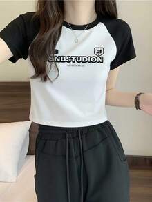 新款夏季女款短版T恤，短袖修身拼接撞色短版上衣，Ins風休閒款 - 黑拼白 - 查看 1