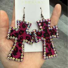 1 Pair Y2K Shiny Crystal Pink Leopard Print Cross Earrings, Sexy & Charming Earring Accessories, Retro Gothic Punk Jewelry, Halloween Gift - Gothic - View 8